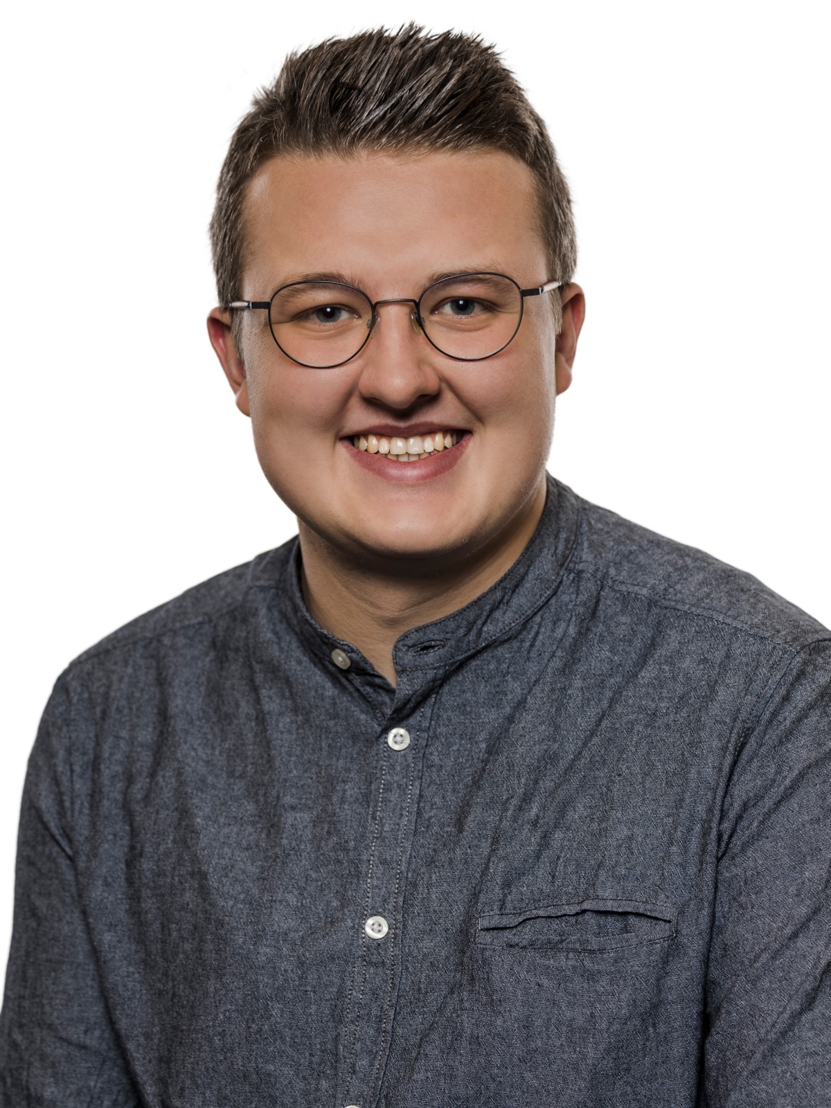 Simon  Kierdorf